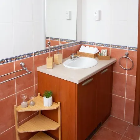 Appartamento 2 Bedroom Cates Top Floor Peaceful With Pool! Paphos